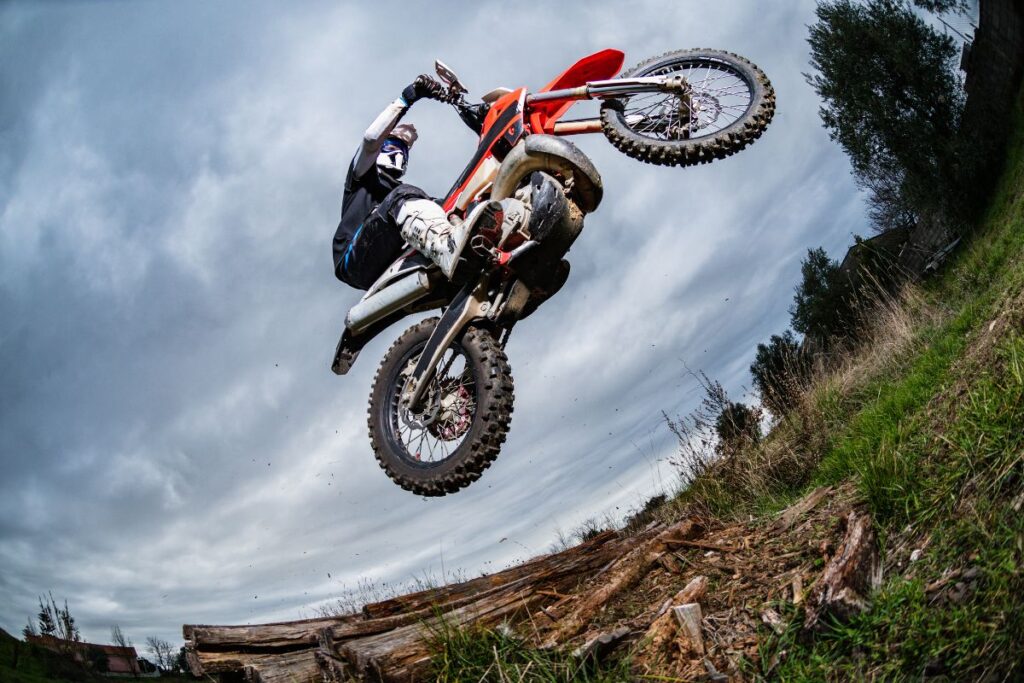 Emil-Shebelbon-motocross-recovery